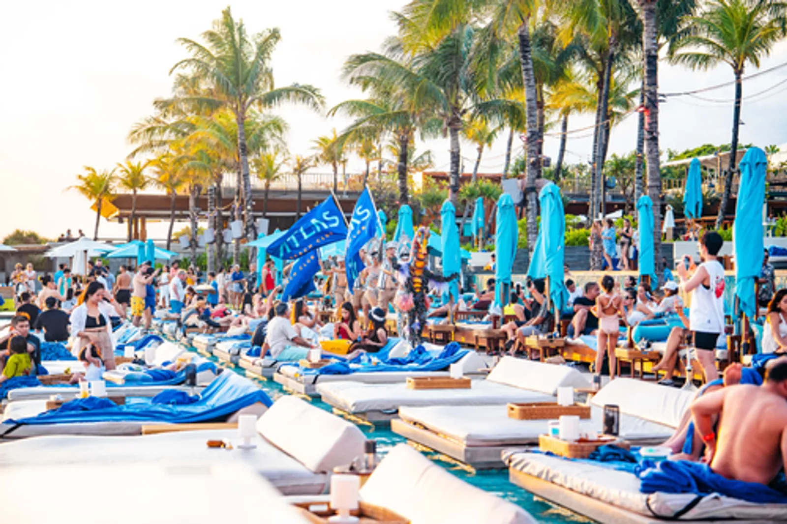 Best Beach Clubs Bali 2026 : The Ultimate Luxury Guide to Canggu, Uluwatu & Seminyak