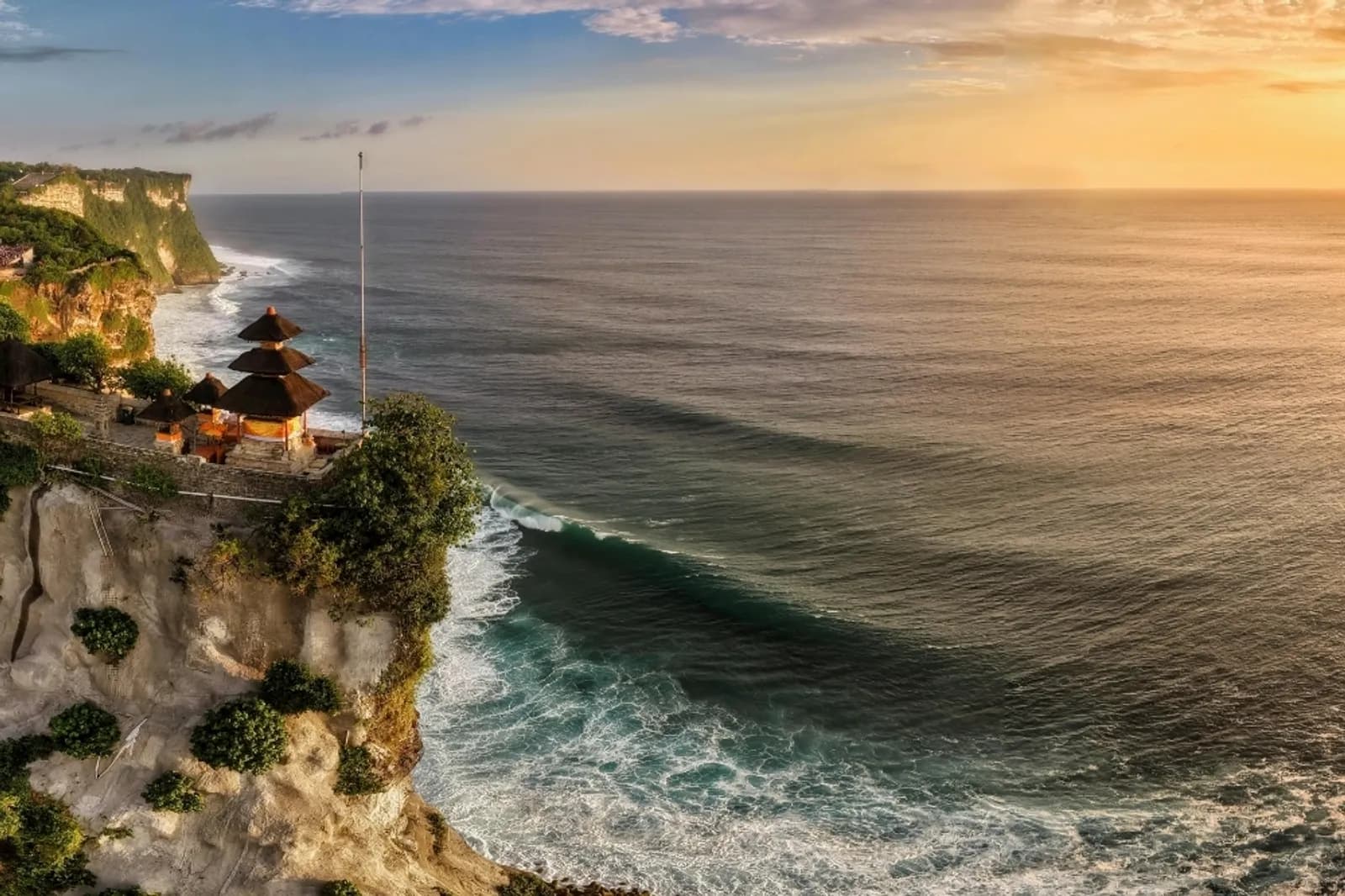 The Complete Guide to Uluwatu: Things to Do & Where to Stay